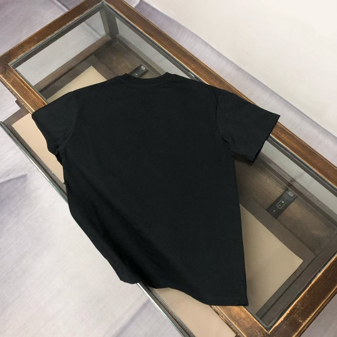 Unisex short sleeved T-shirt