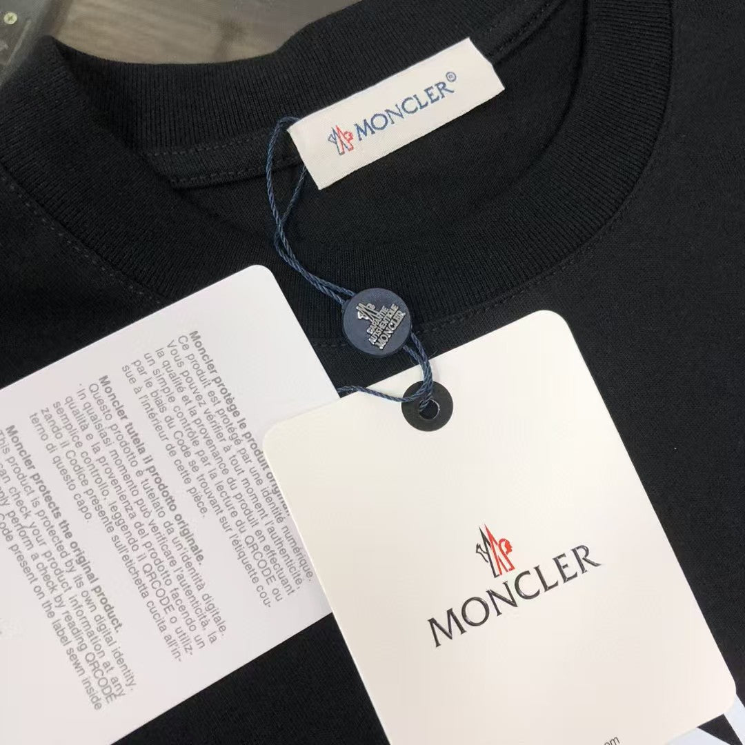 Men's new short sleeved T-shirt