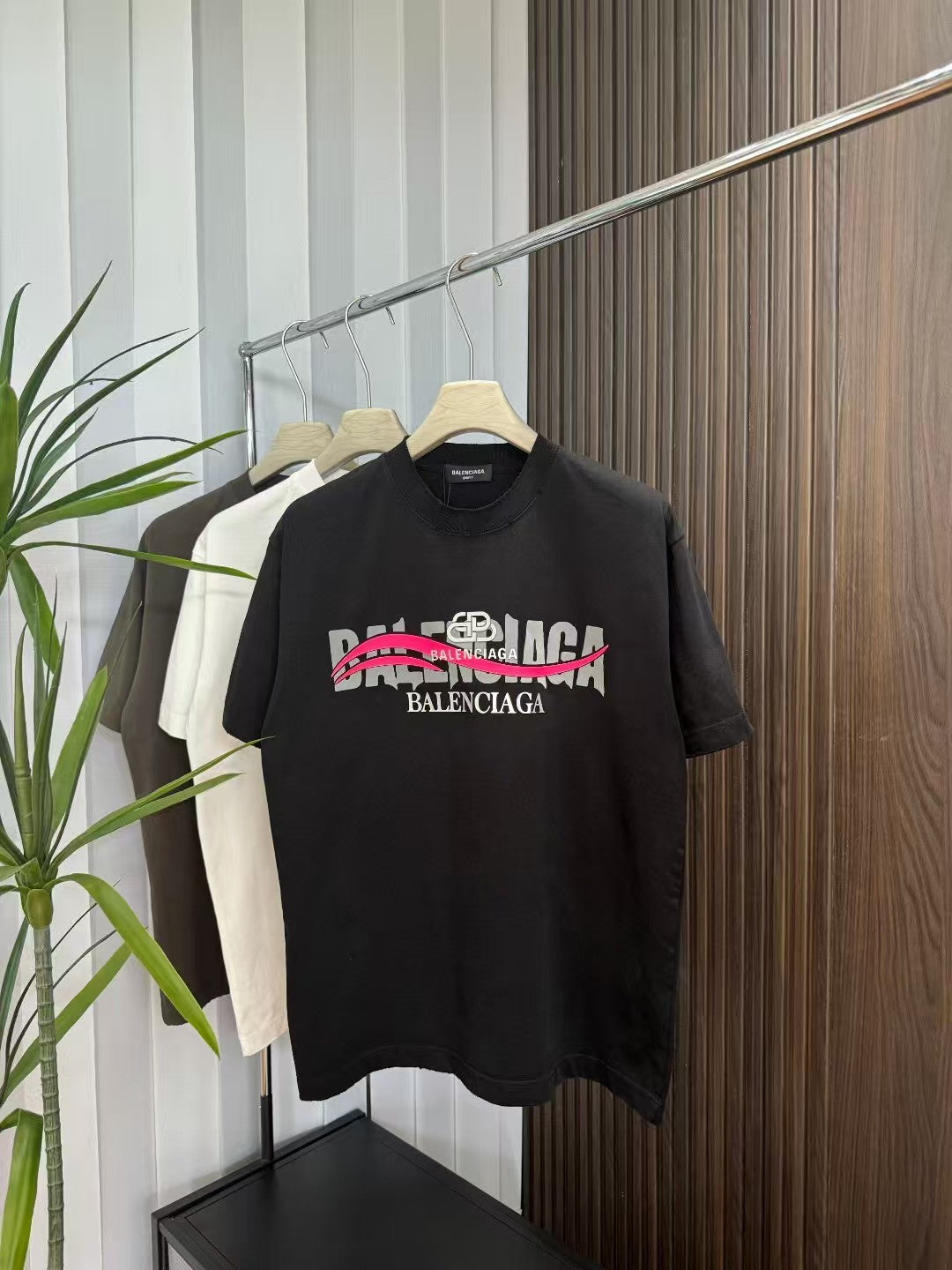 Classic short sleeved T-shirt