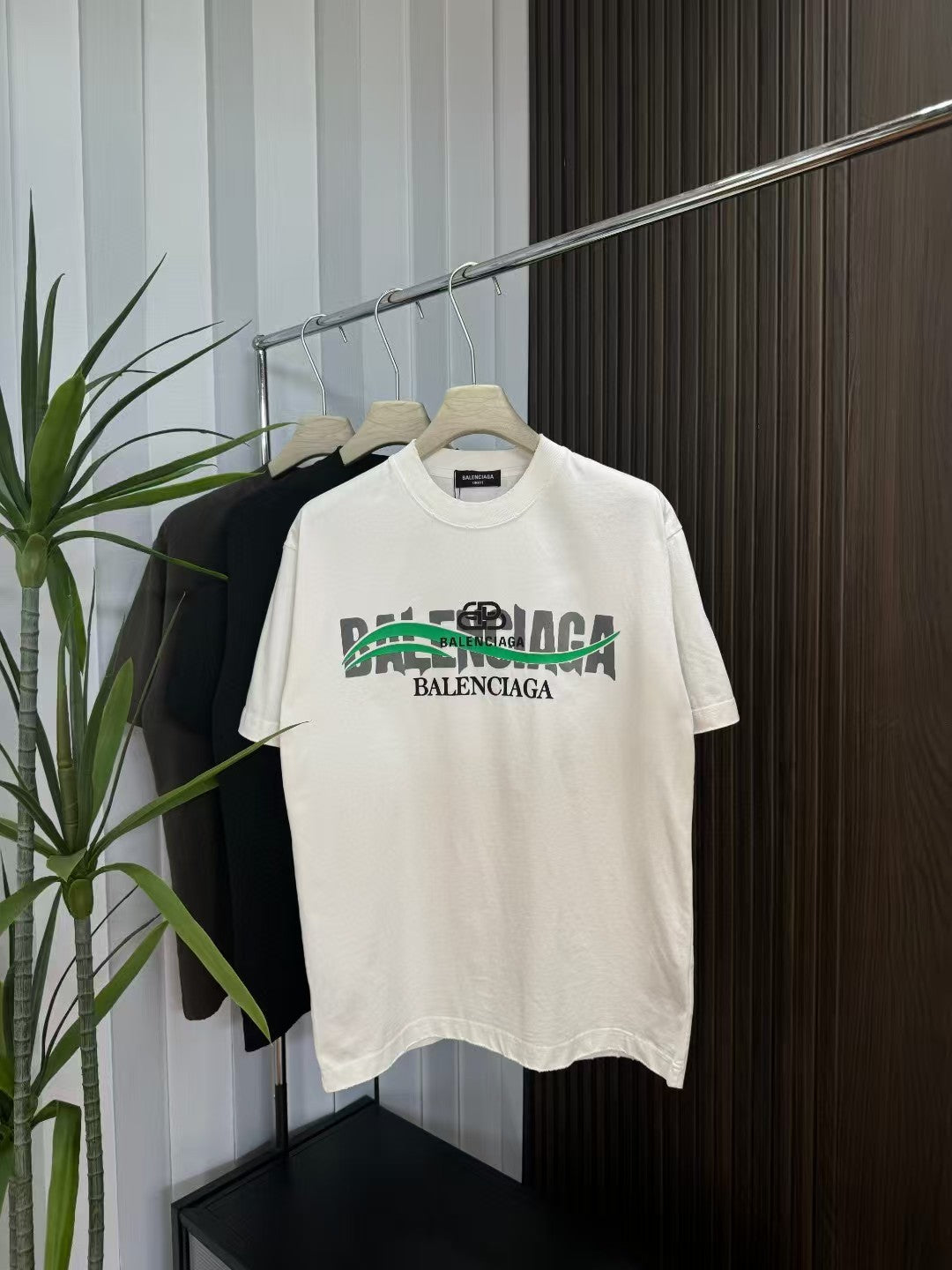 Classic short sleeved T-shirt