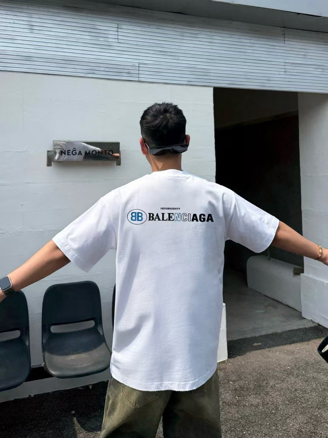 Men's new short sleeved T-shirt
