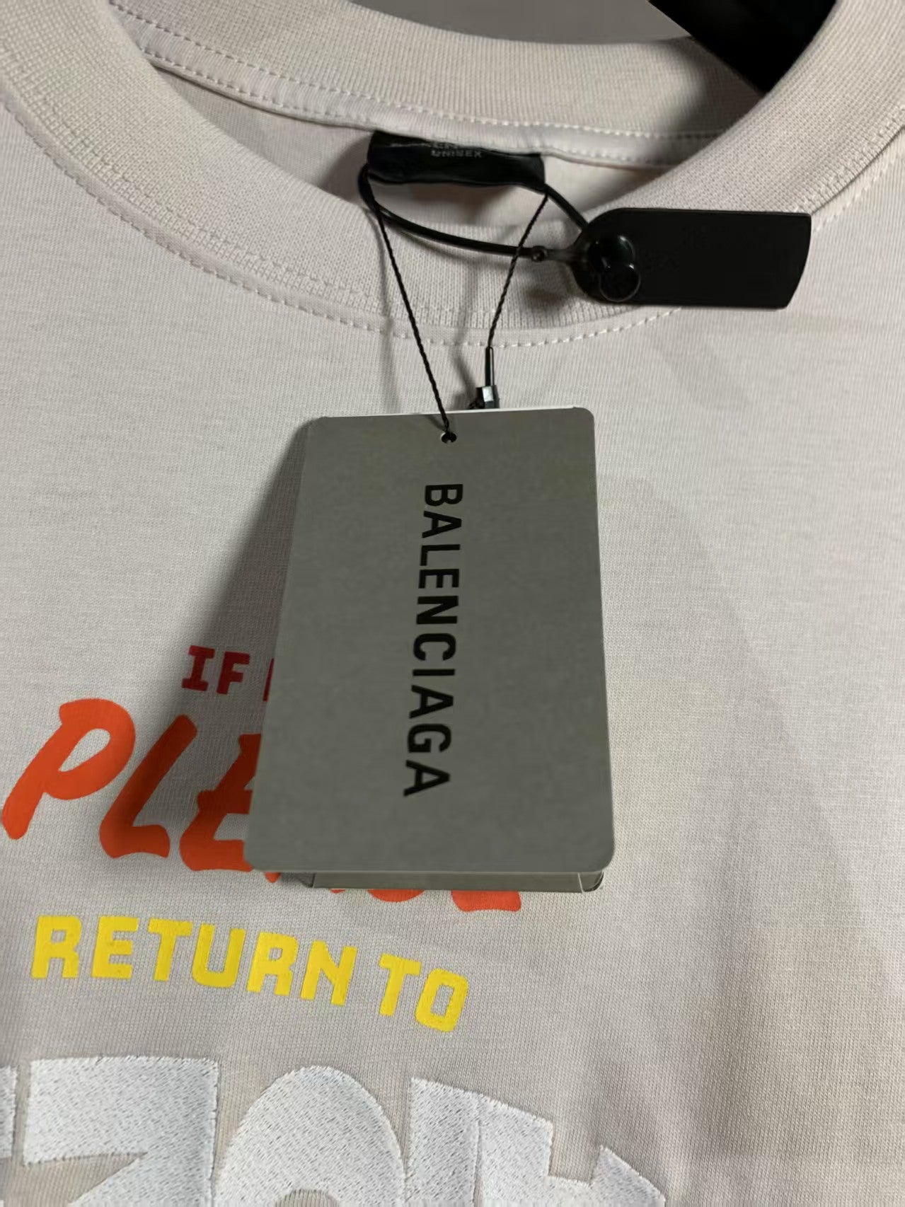Embroidered letter round neck short sleeved T-shirt