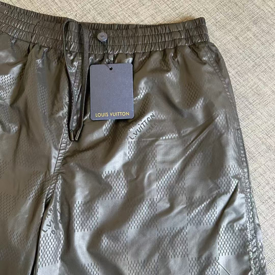 Beach checkerboard steel compression shorts