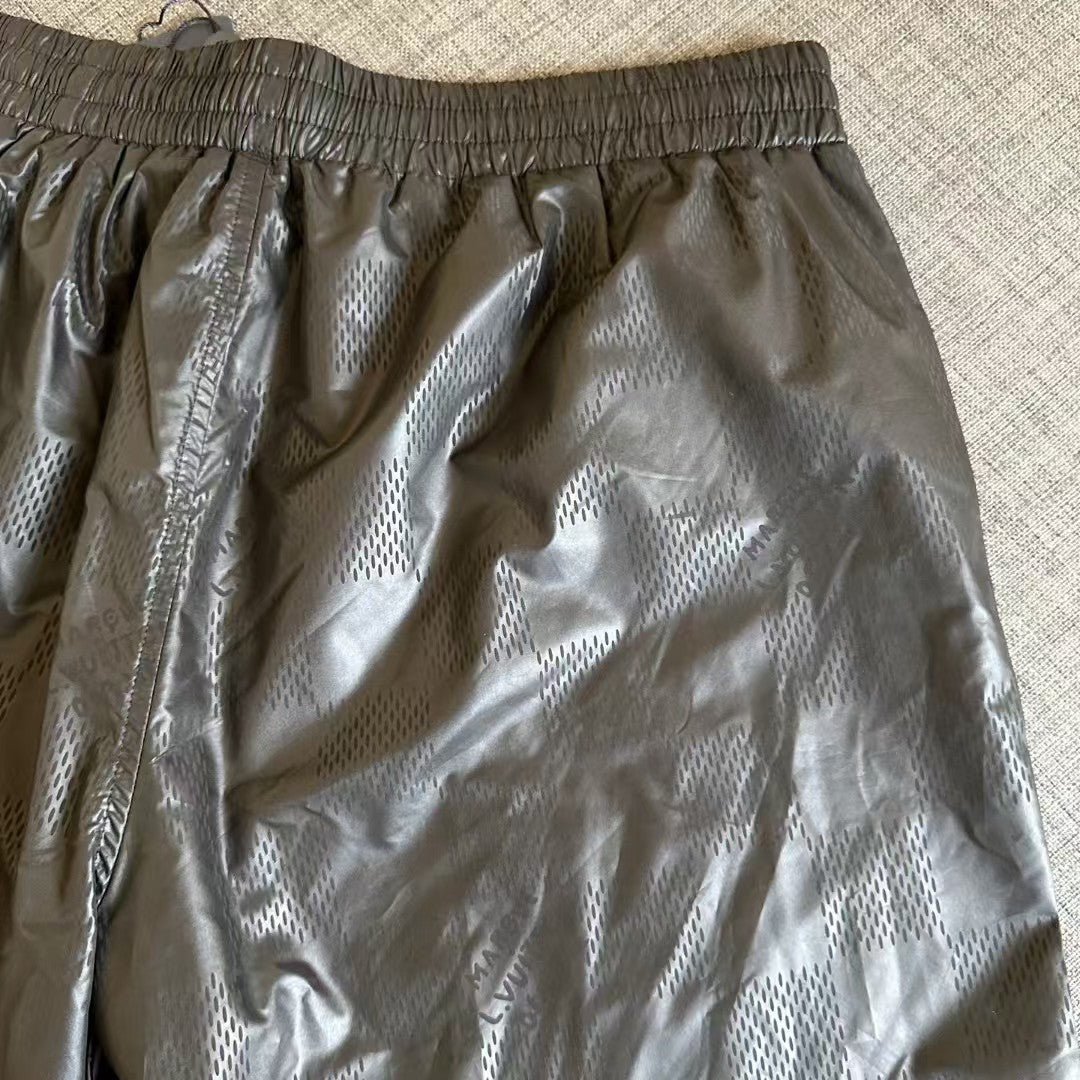Beach checkerboard steel compression shorts