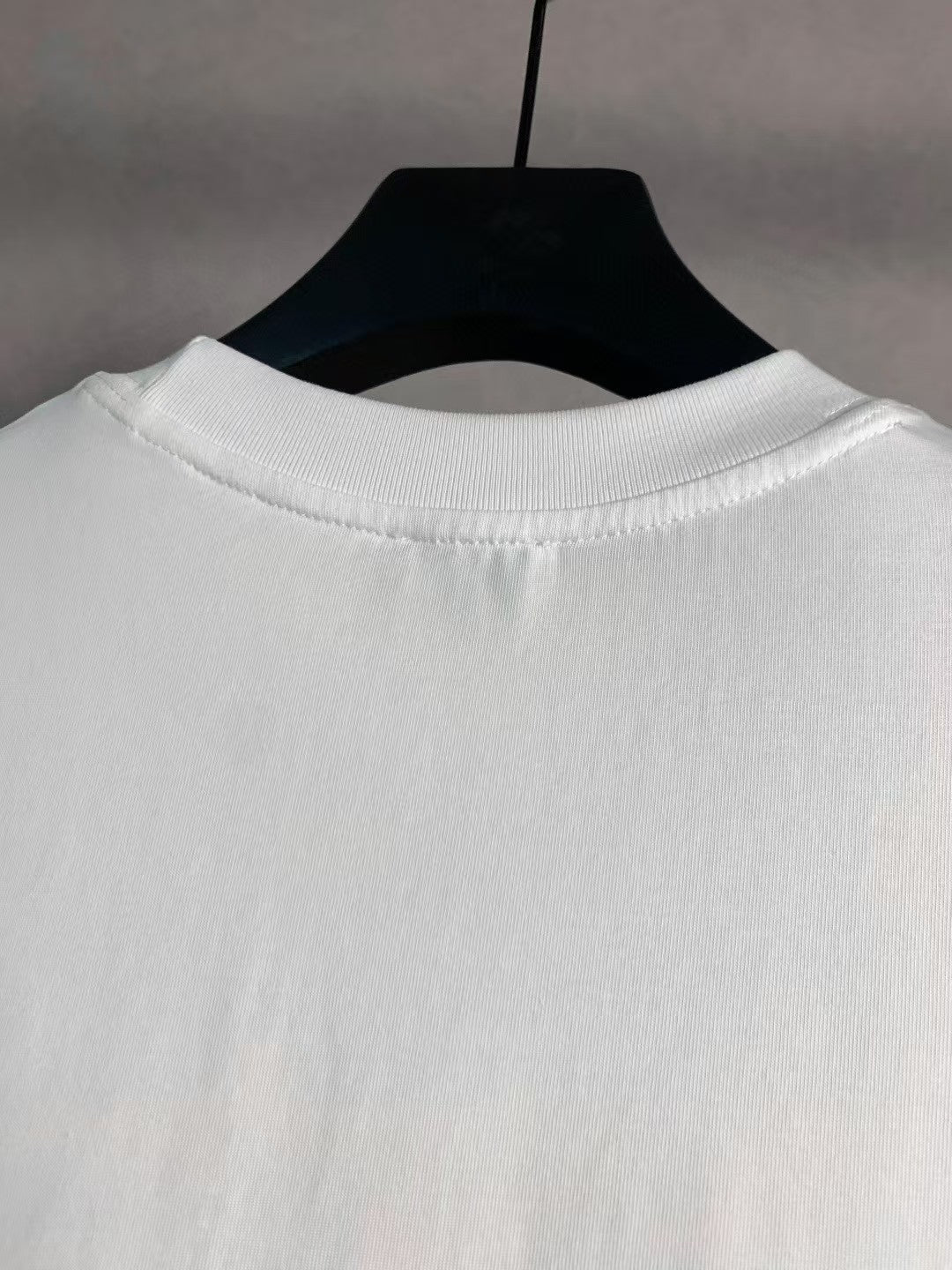 Oil painting embroidered round neck short sleeved T-shirt