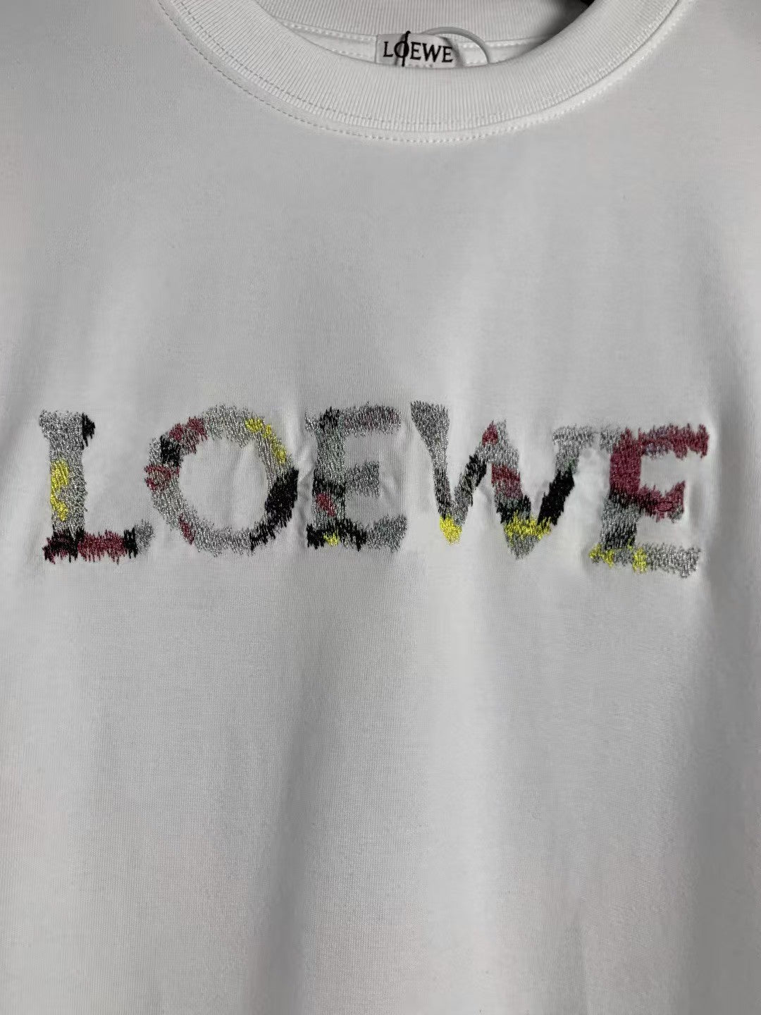 Oil painting embroidered round neck short sleeved T-shirt