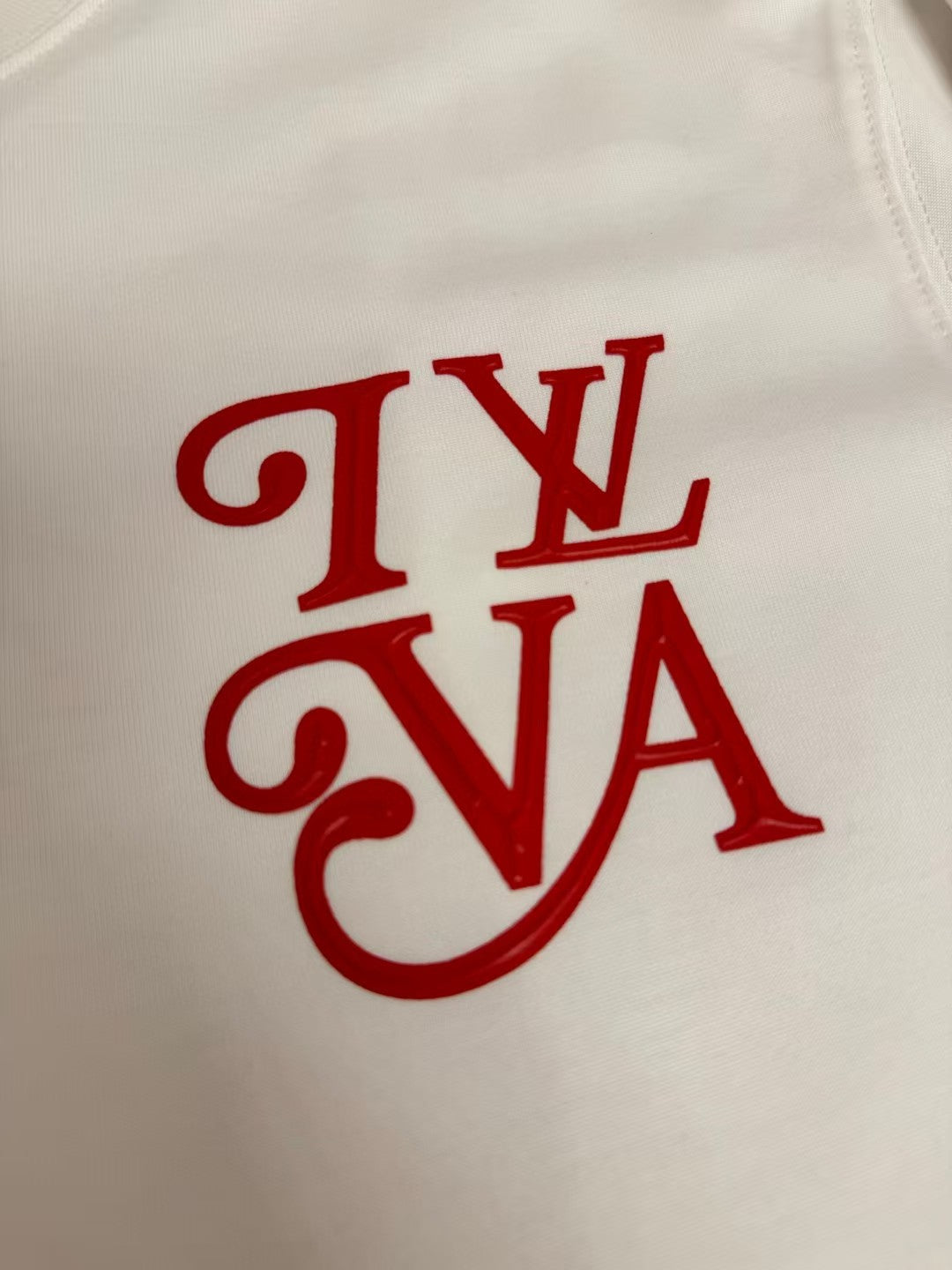 Chest letter printed T-shirt