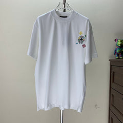 Horseshoe Flower Sanskrit Small Embroidered Round Neck T-shirt