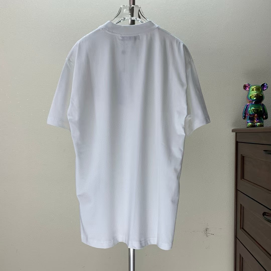Horseshoe Flower Sanskrit Small Embroidered Round Neck T-shirt