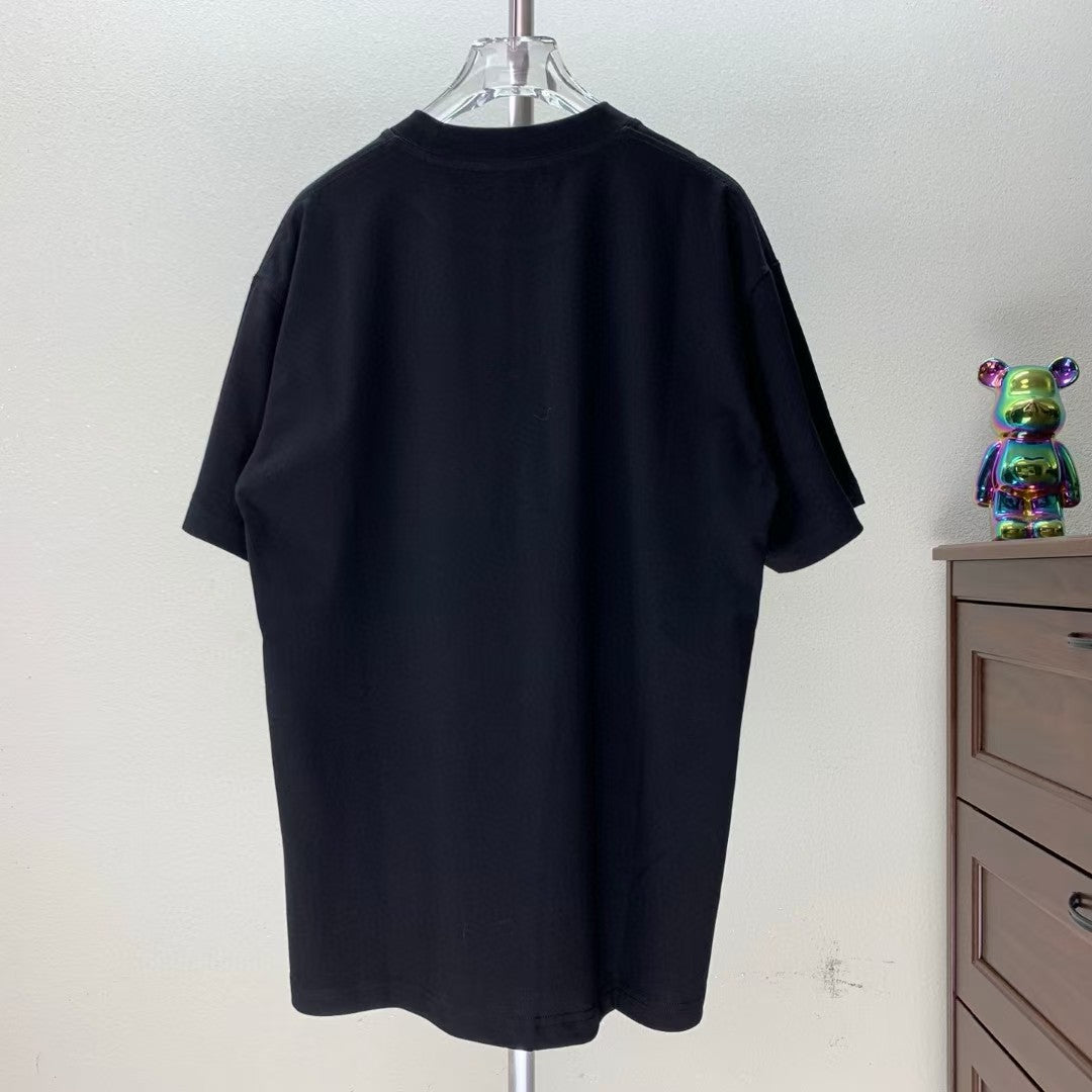 Horseshoe Flower Sanskrit Small Embroidered Round Neck T-shirt
