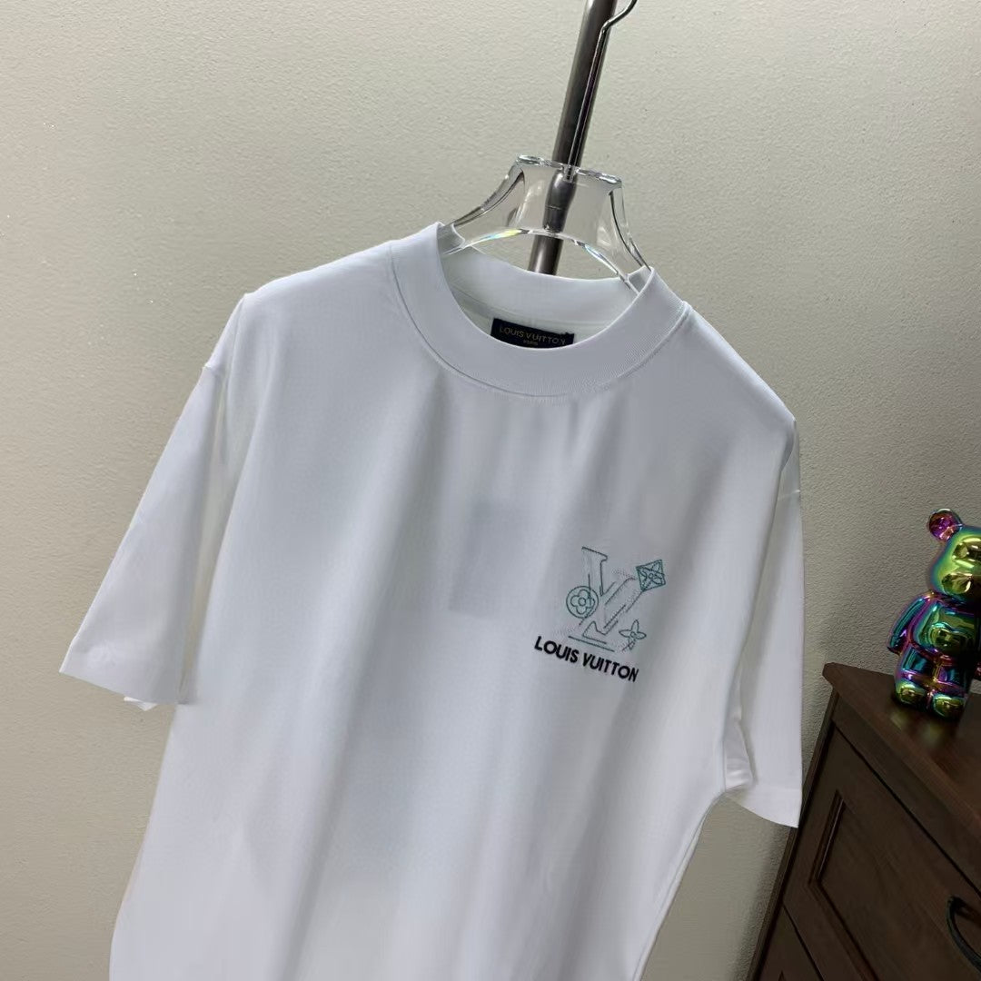 Embroidered round neck T-shirt