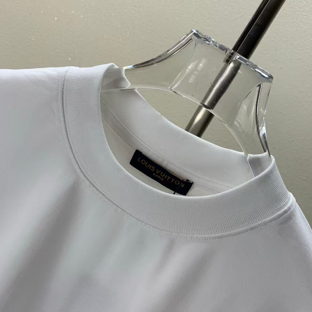 Embroidered round neck T-shirt