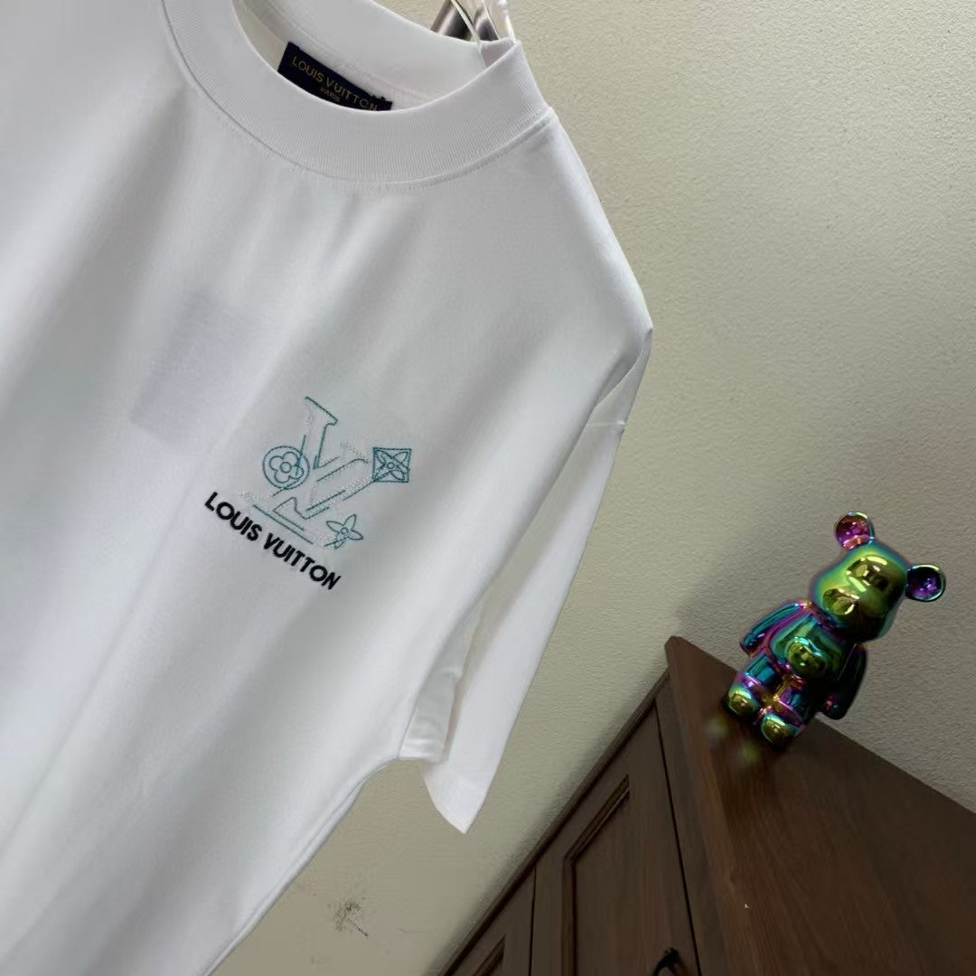 Embroidered round neck T-shirt