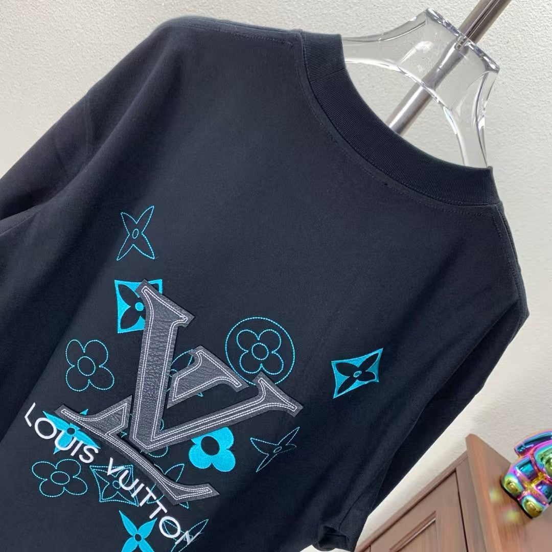 Embroidered round neck T-shirt