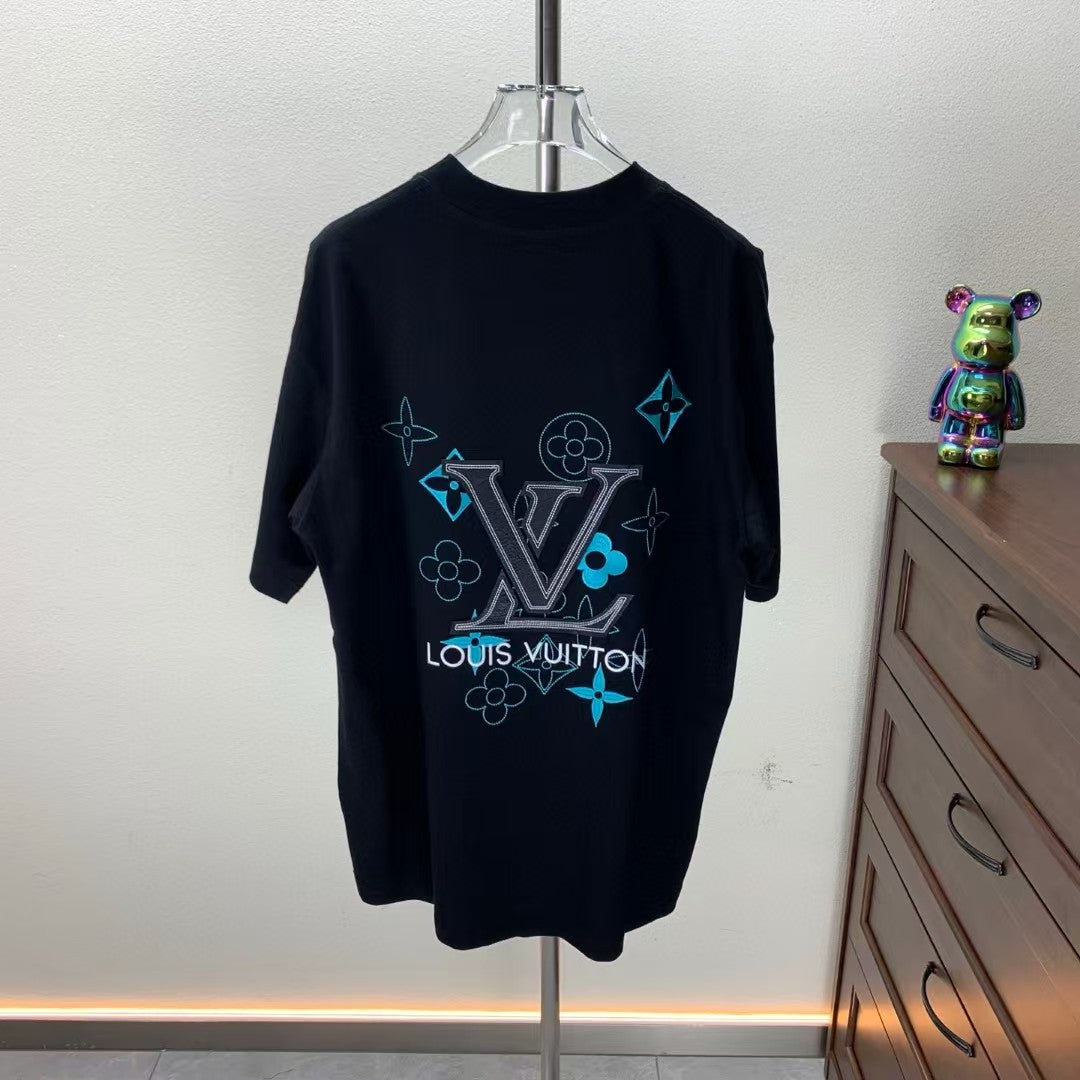 Embroidered round neck T-shirt