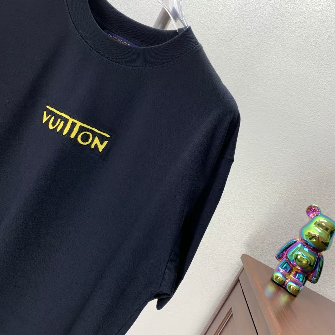 Embroidered round neck T-shirt with adhesive tape