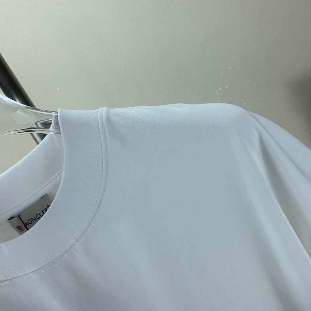 Hollow out patchwork embroidered short sleeved t-shirt