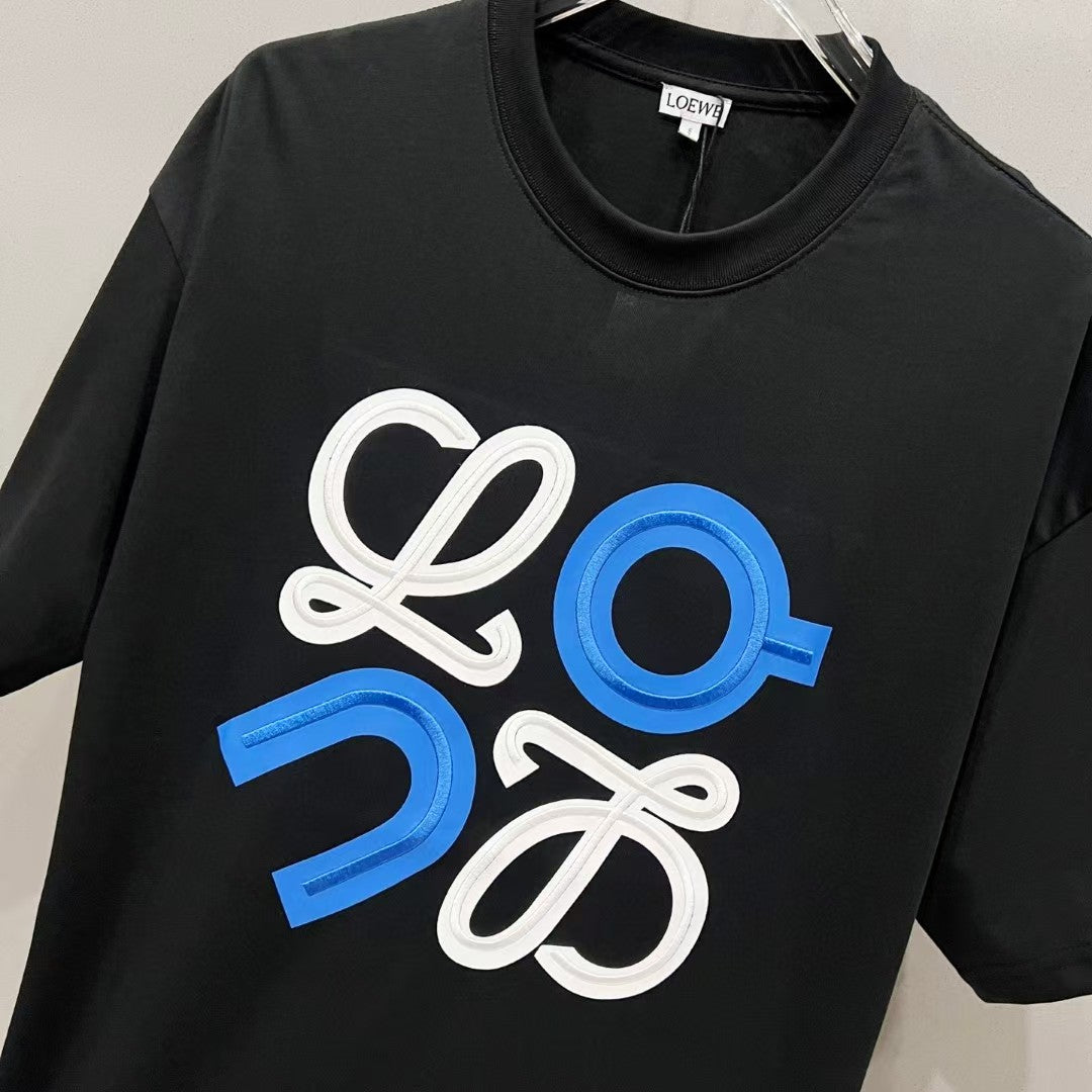 Round neck short sleeved T-shirt