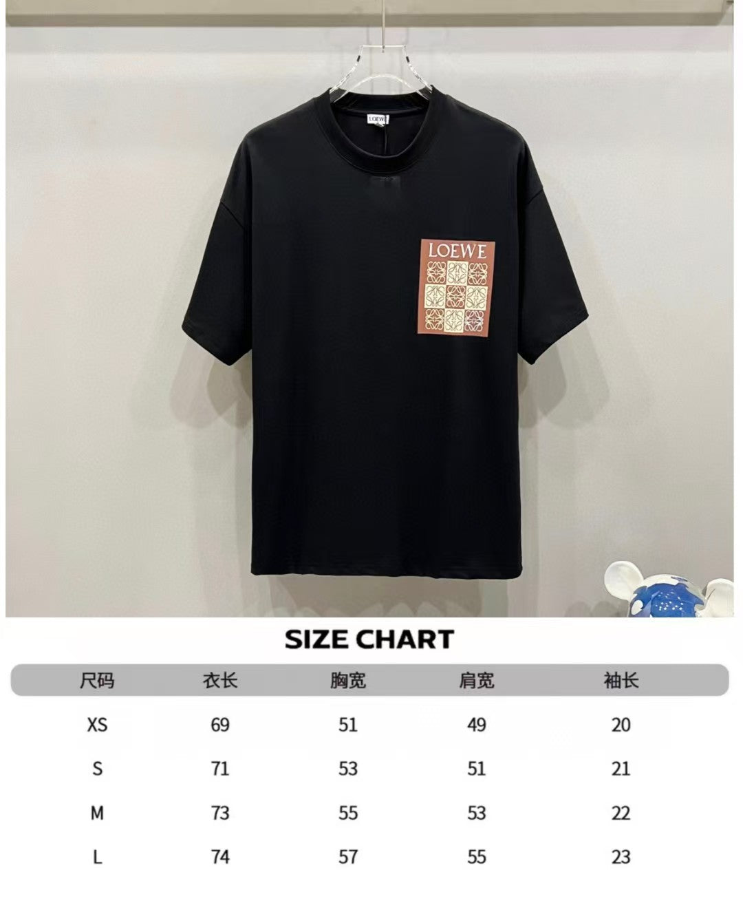 Round neck short sleeved T-shirt