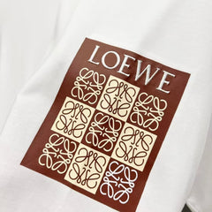 Round neck short sleeved T-shirt