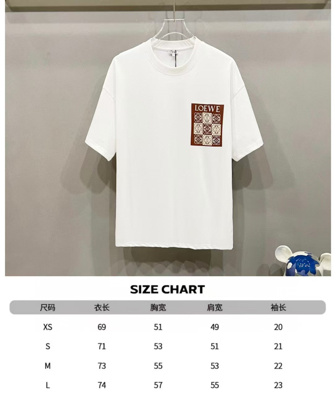 Round neck short sleeved T-shirt