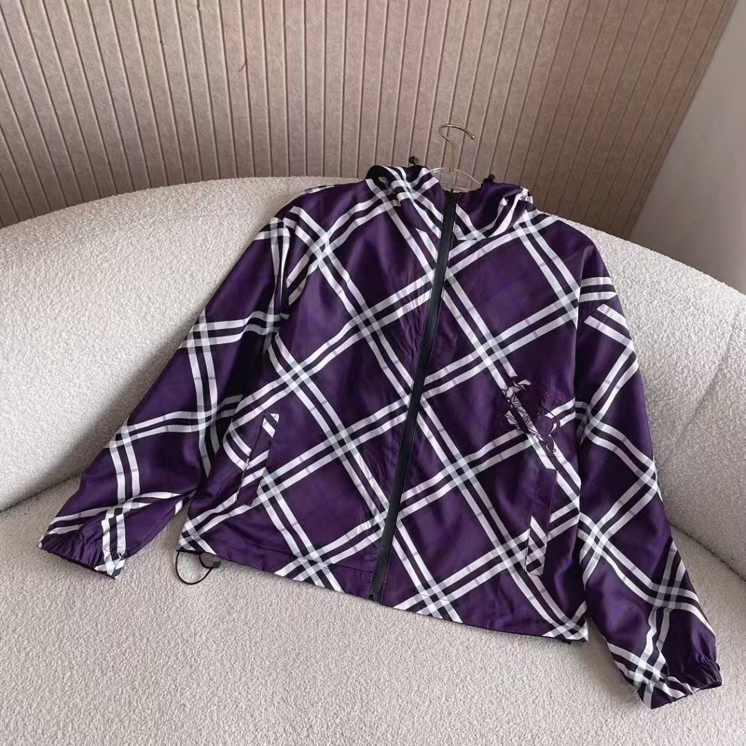 Double sided hooded short jacket