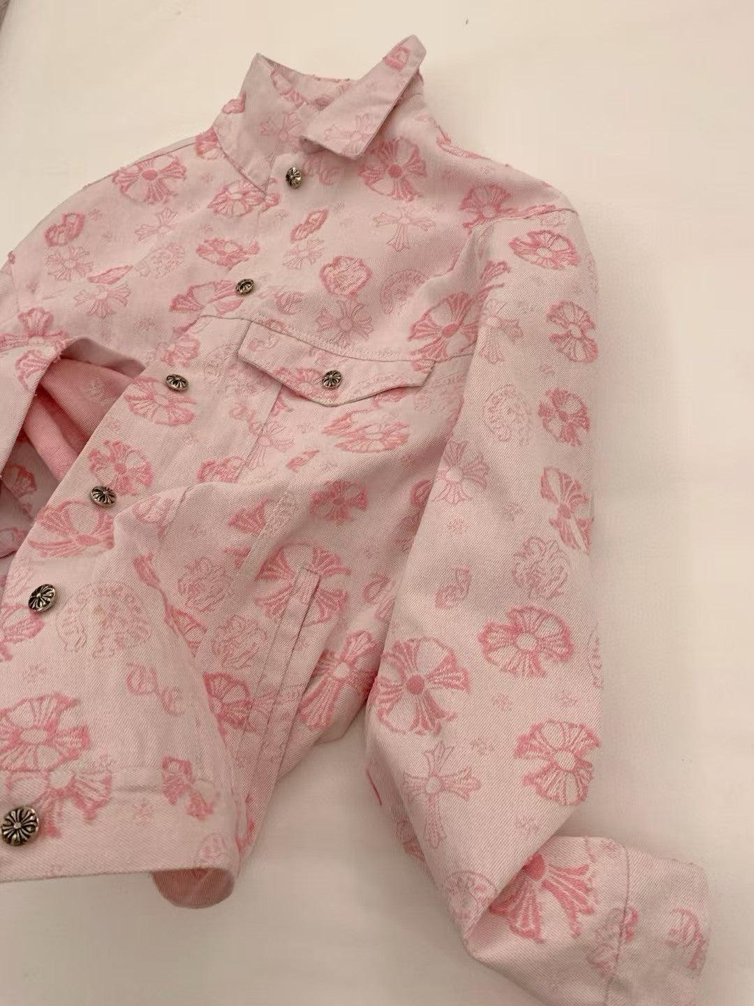 Jacquard worn denim jacket