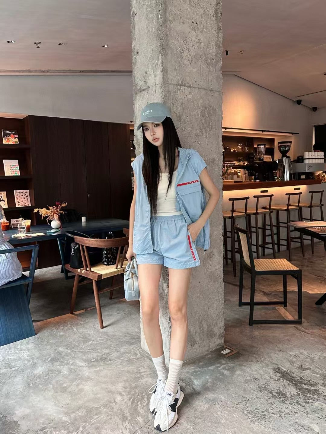 Badge casual suit