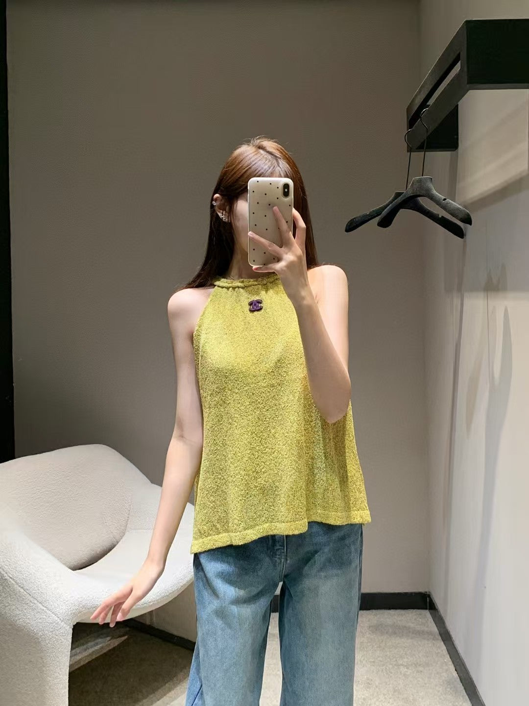 knitted vest