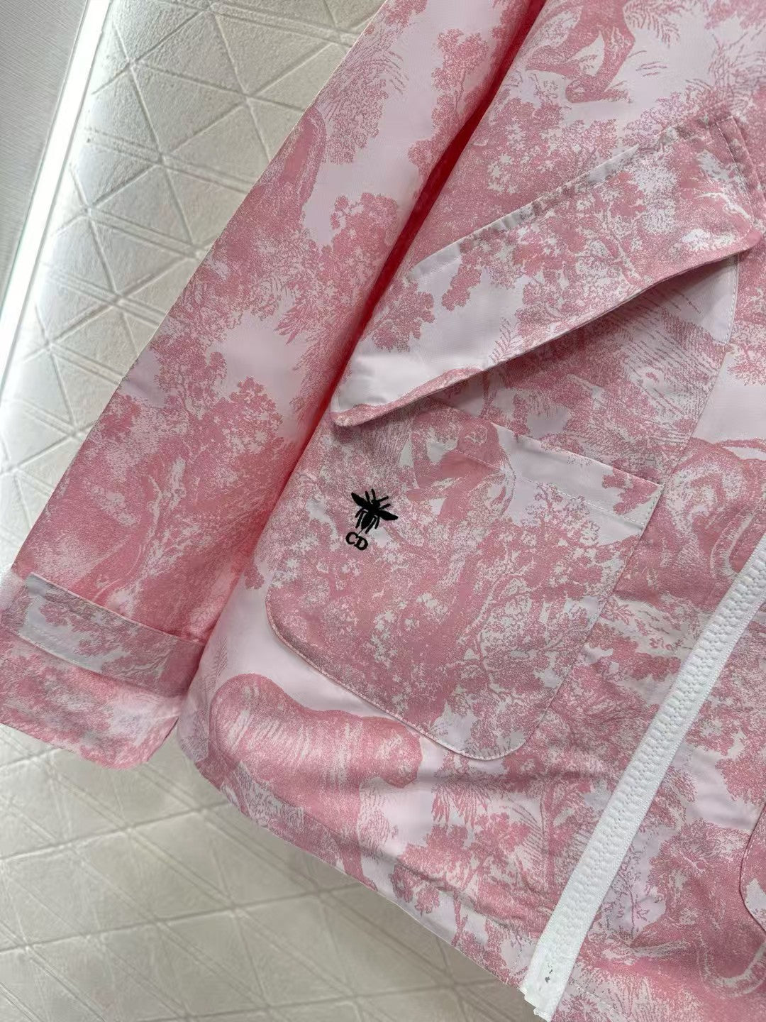 Jacquard assault jacket jacket