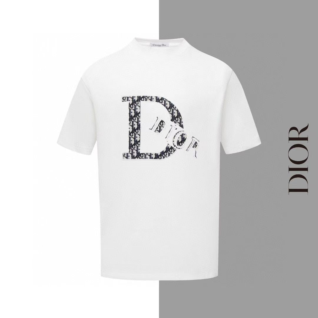 Classic short sleeved T-shirt