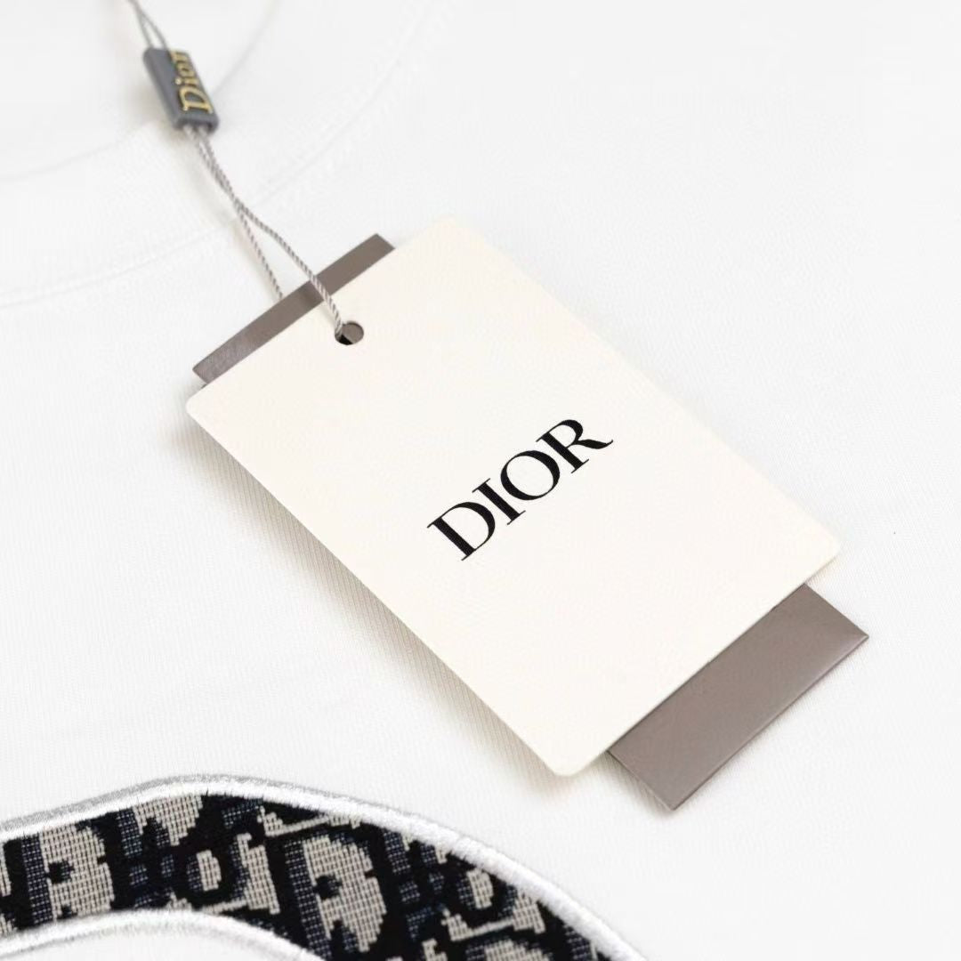 Classic short sleeved T-shirt