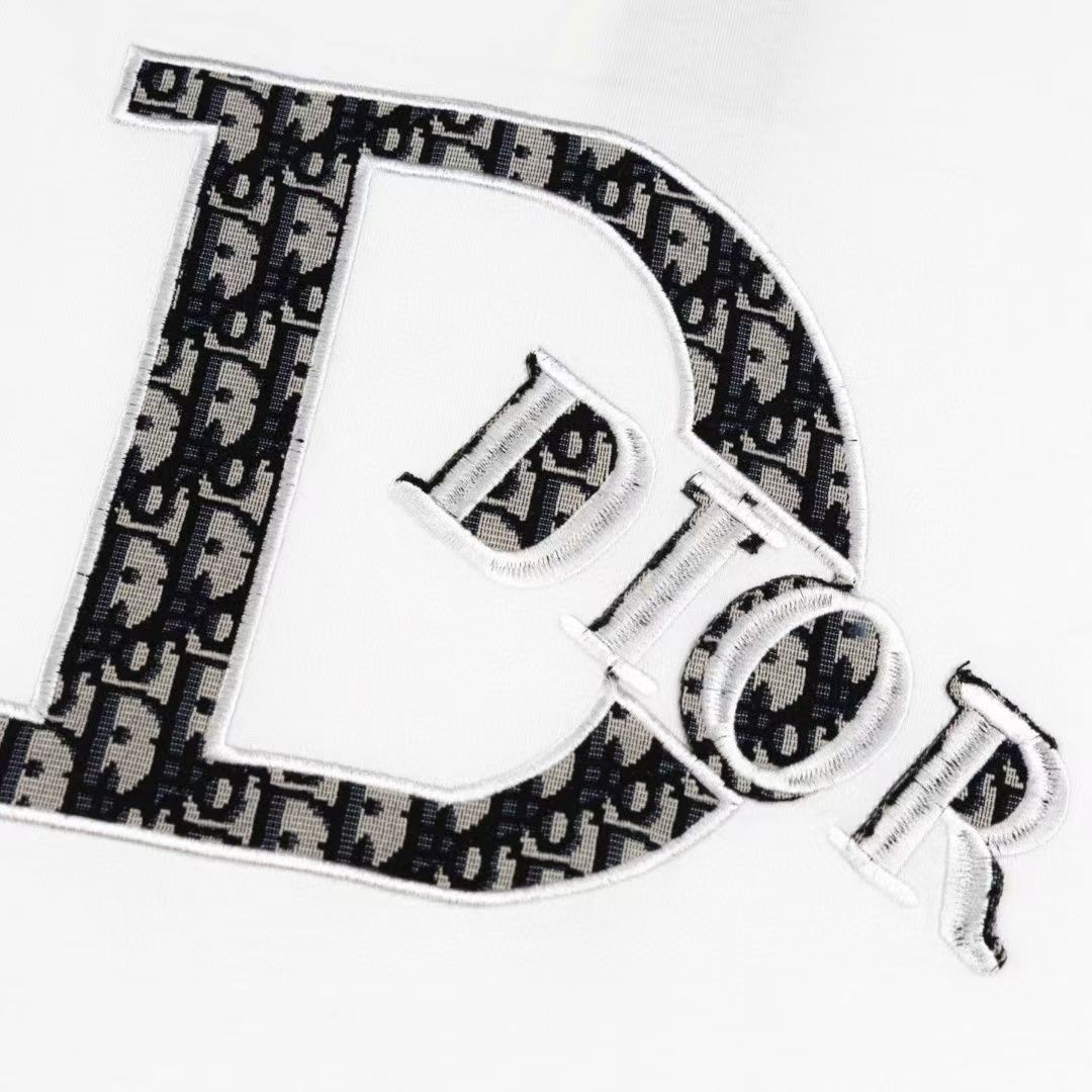 Classic short sleeved T-shirt