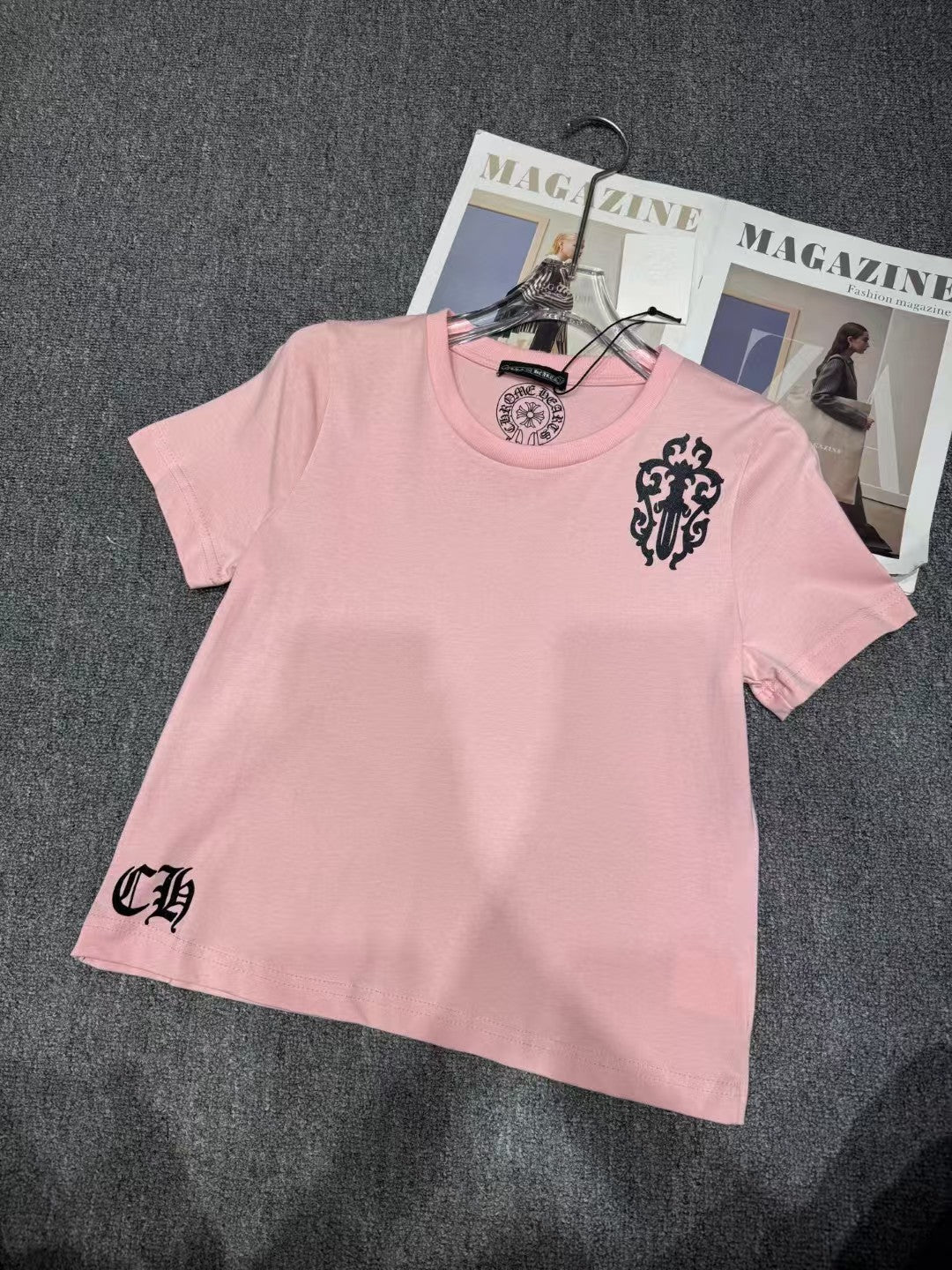 Women's short sleeved T-shirt