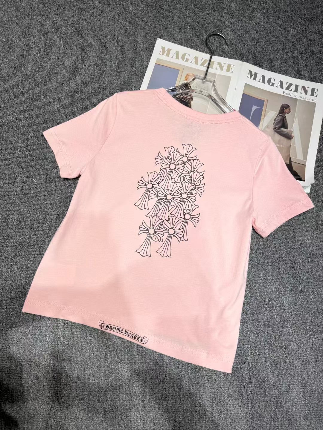 Women's short sleeved T-shirt