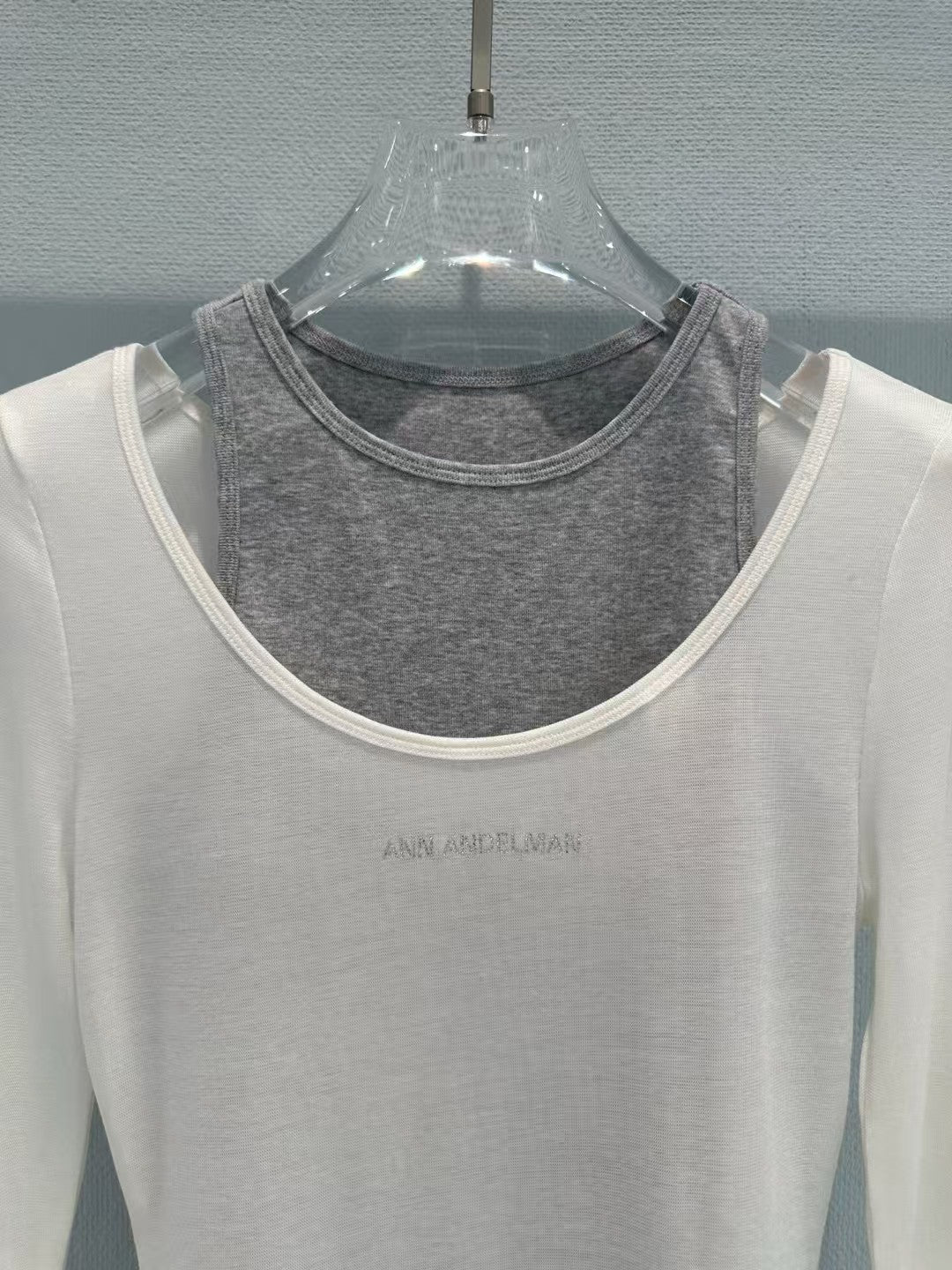 New two-piece top set