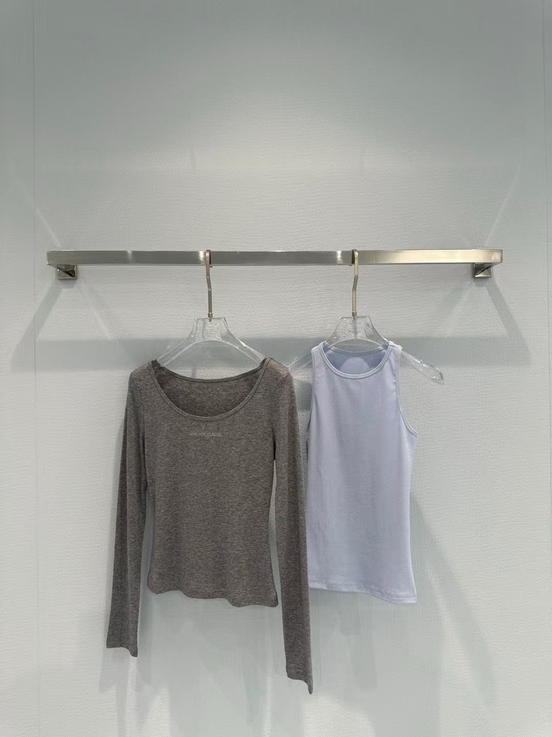 New two-piece top set