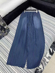 Striped jeans!