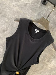 Pebble gold buckle pinching pleat waist cotton vest
