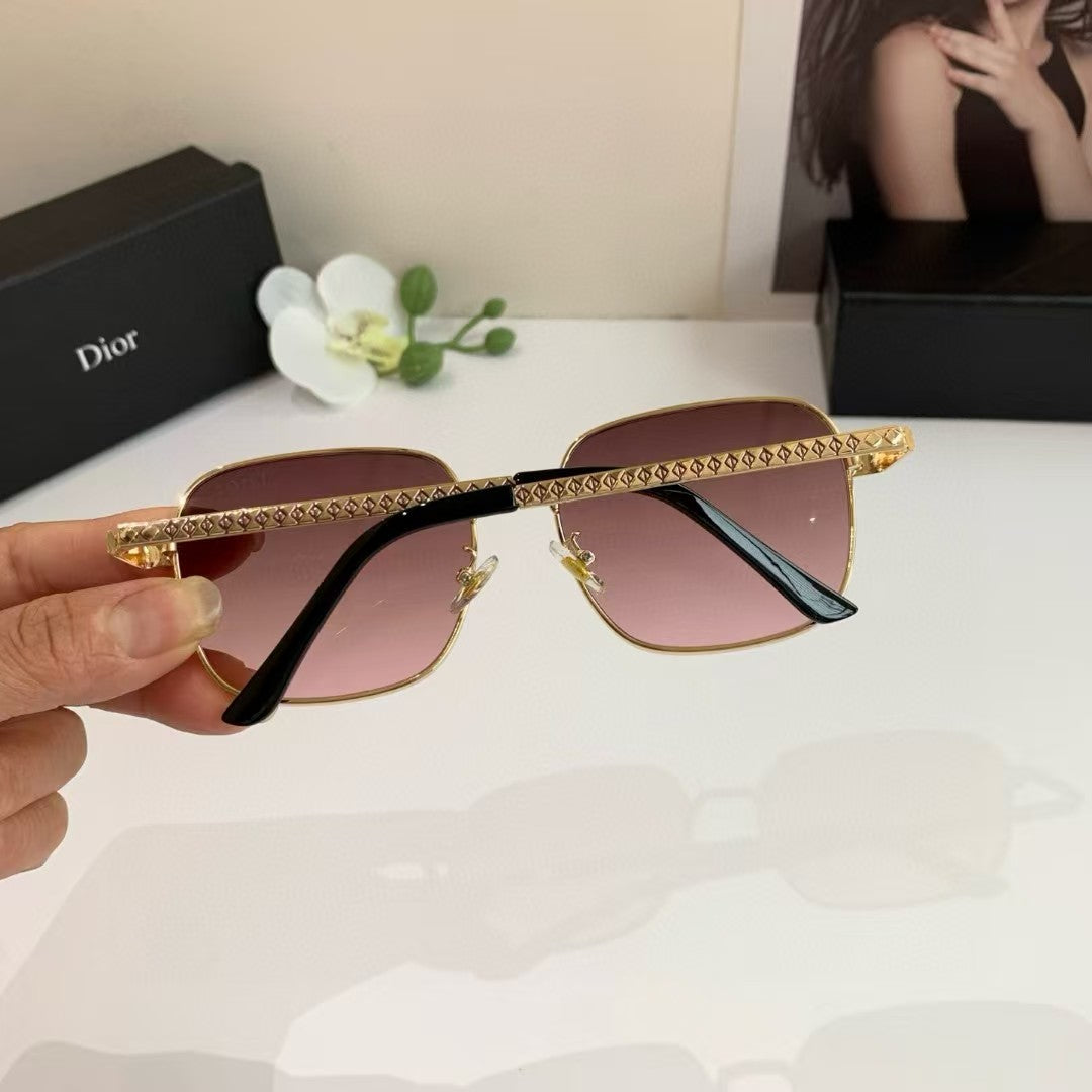 Metal framed sunglasses