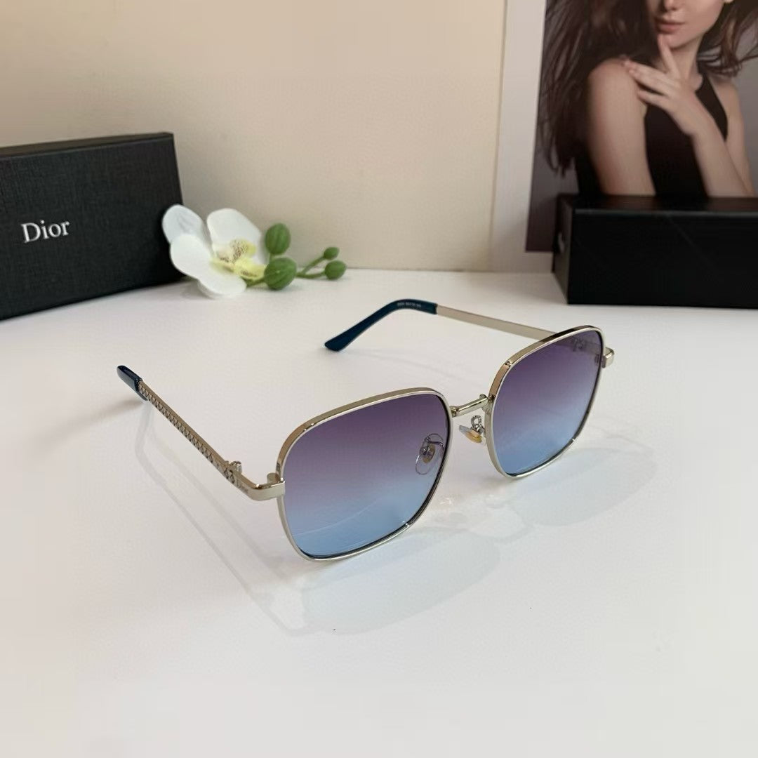 Metal framed sunglasses