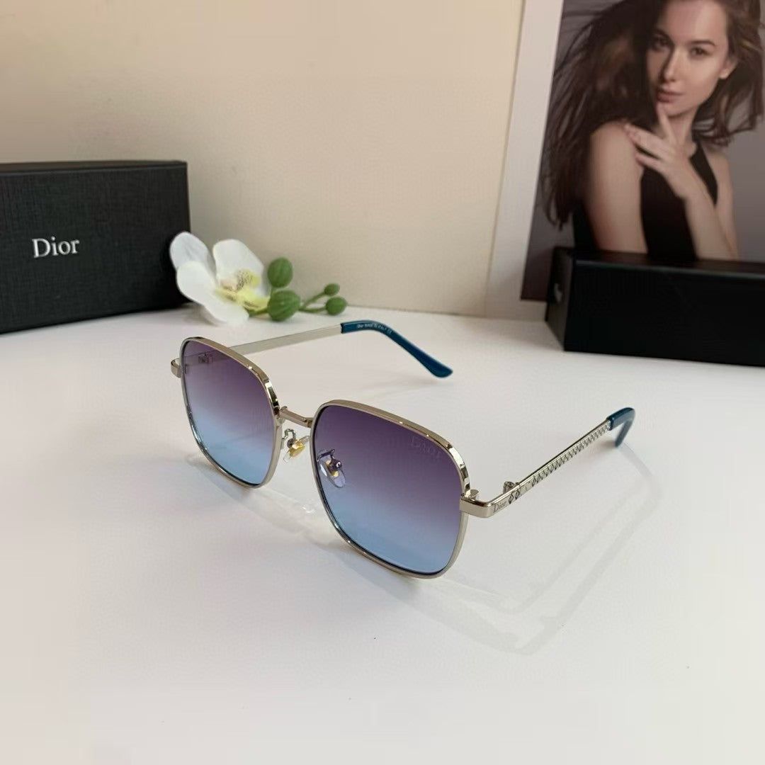 Metal framed sunglasses