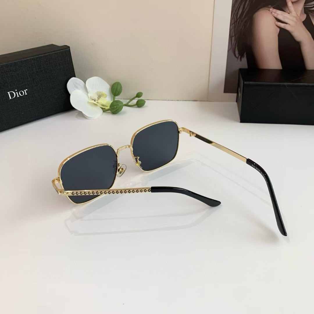 Metal framed sunglasses