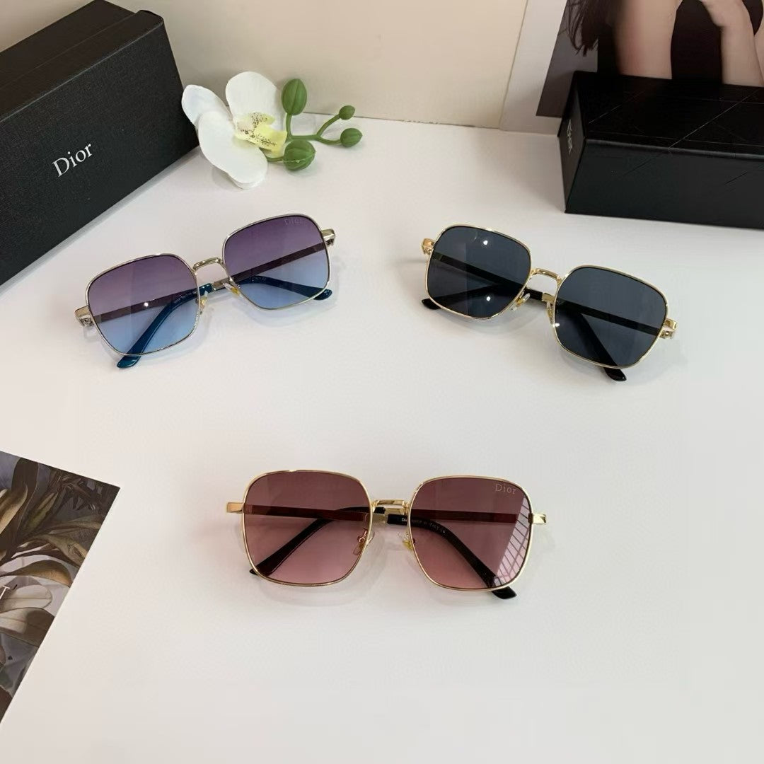 Metal framed sunglasses