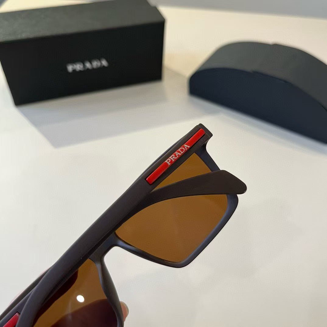 Sports sunglasses
