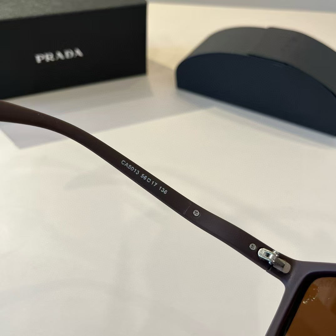 Sports sunglasses