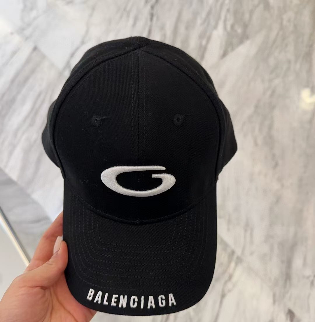 Embroidered letter new baseball cap