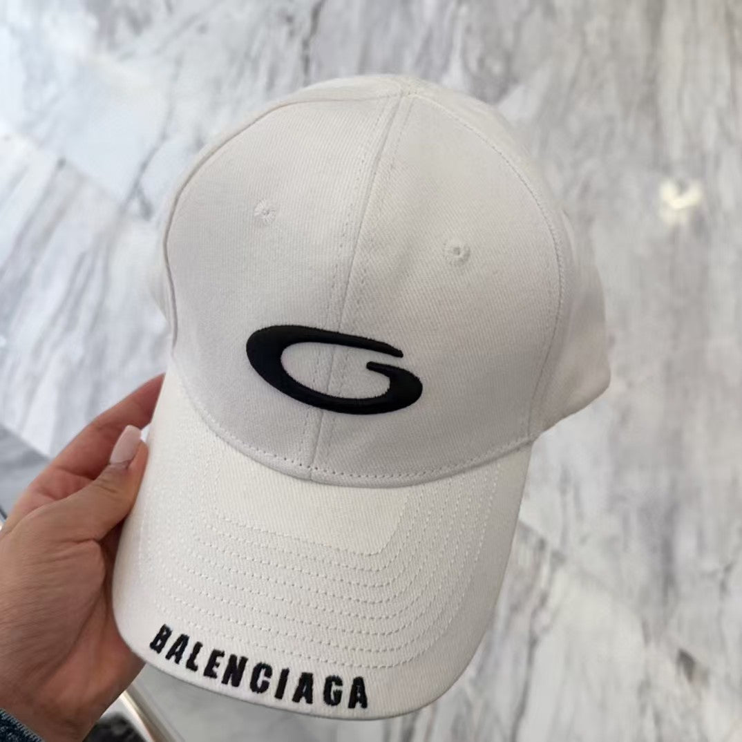 Embroidered letter new baseball cap