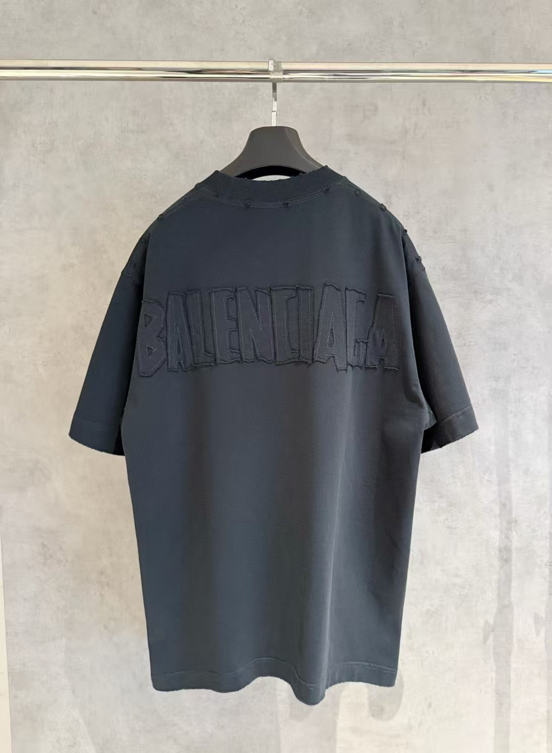 New heavyweight T-shirt