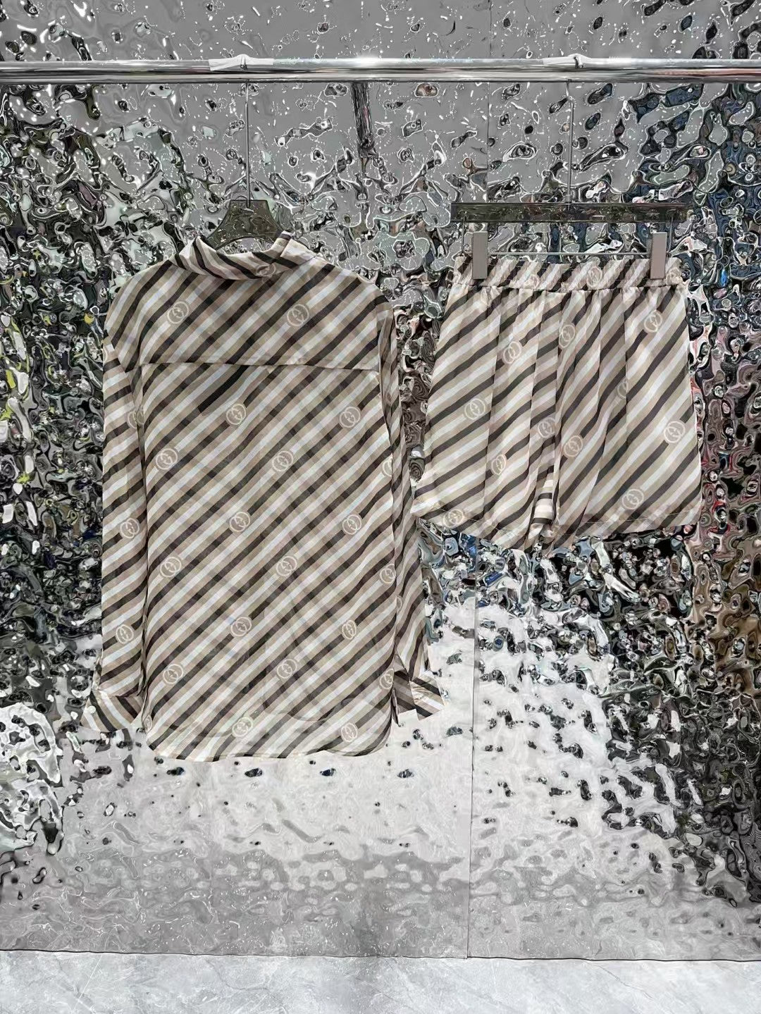 Printed shirt and shorts set